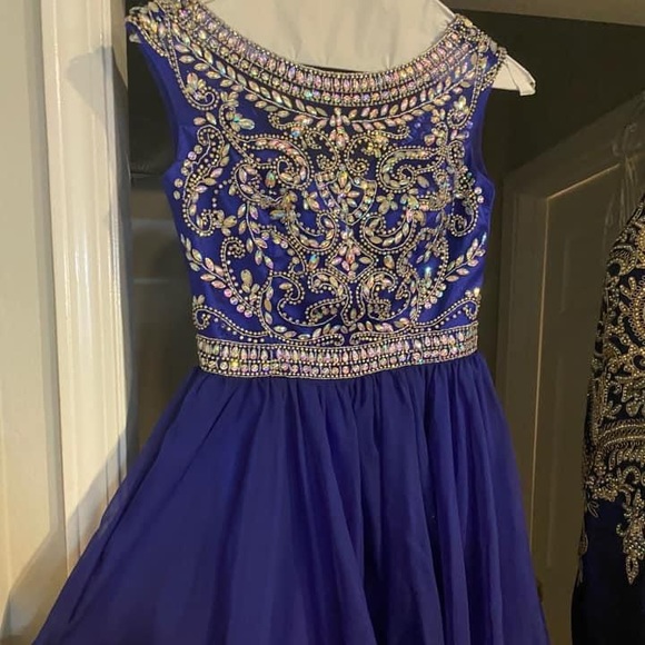 Homecoming dress - Picture 2 of 2